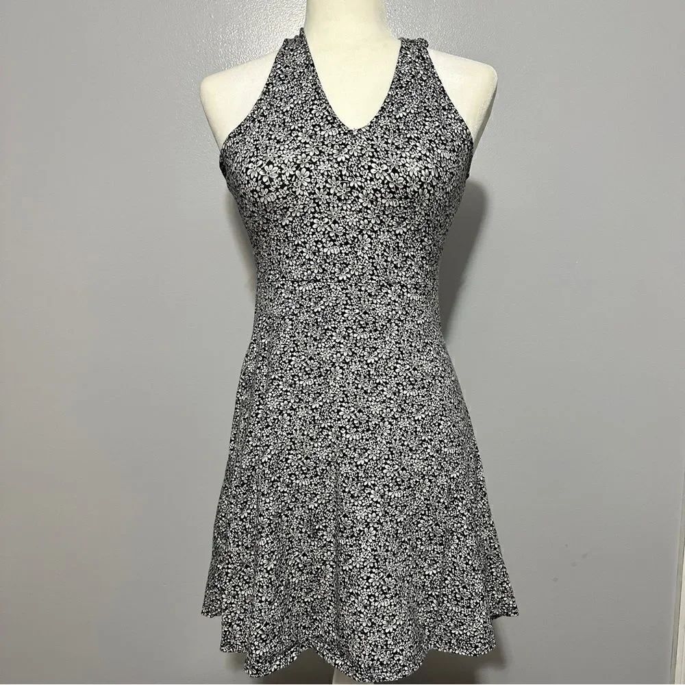 Aeropostale black-and-white floral halter dress. Size SP